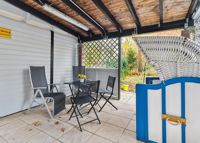 Vorstadtoase Fuer 2 - Netflix, Parkplatz, Naehe Ber, Queensize-Bett